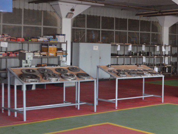 Exchibited samples of the production program of Ruen-Inox Automobile.
