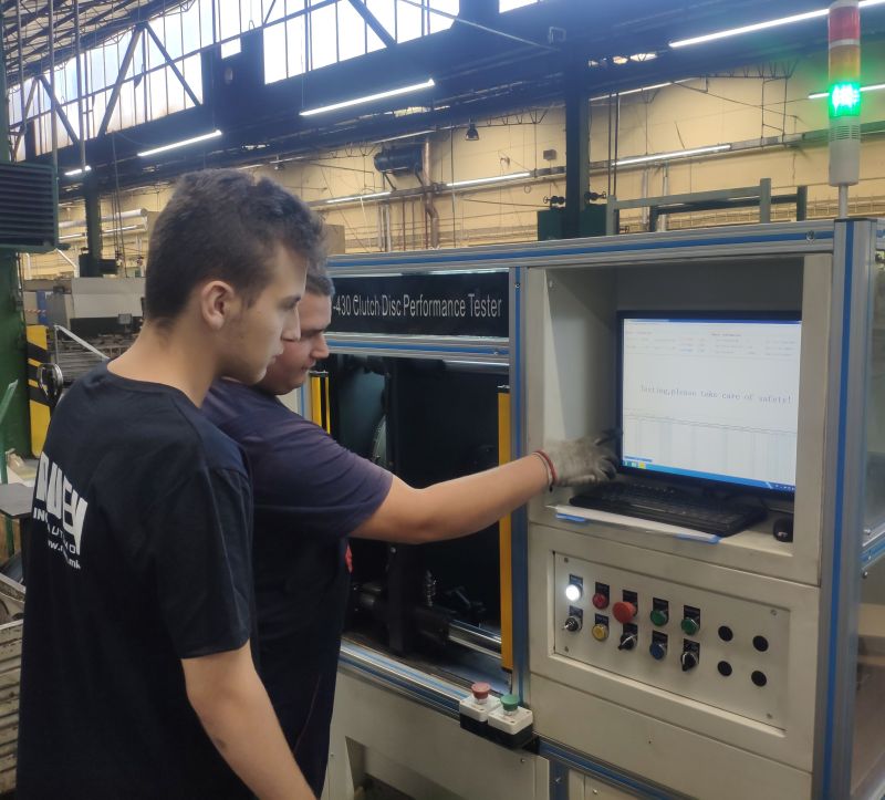 Students on practical work at Ruen